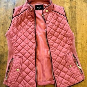 Active USA Rose Quilted Outerwear
